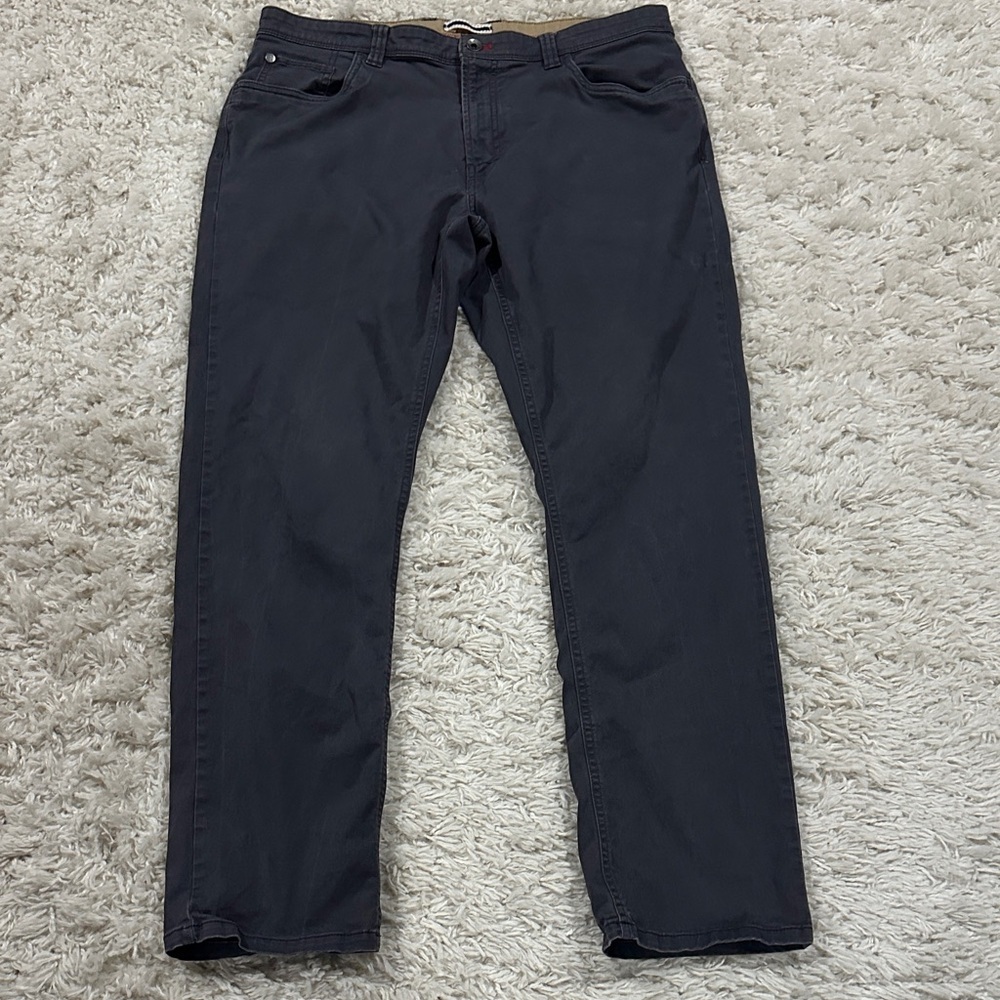 IZOD Y2K Classic Minimalist Men's Dark Gray Straight-Leg Jeans 34x32